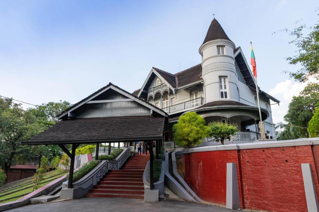 Virati Hotel Янгон Екстер'єр фото