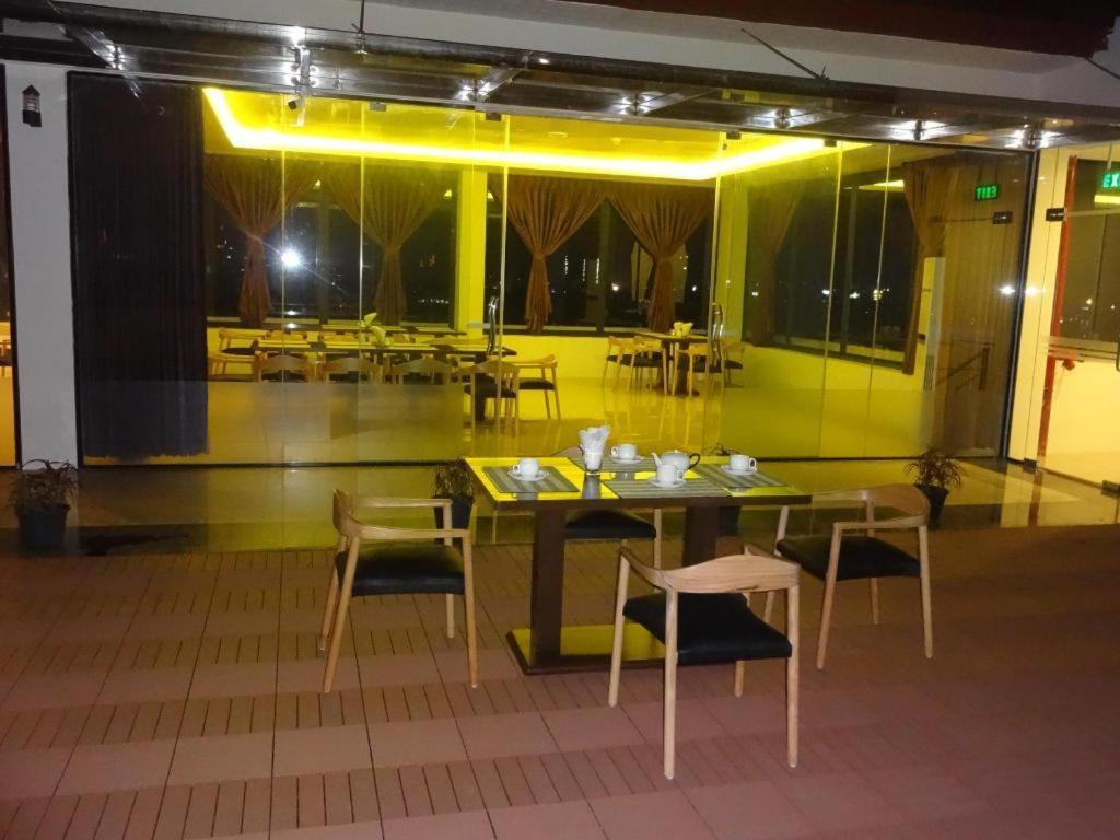 Virati Hotel Янгон Екстер'єр фото