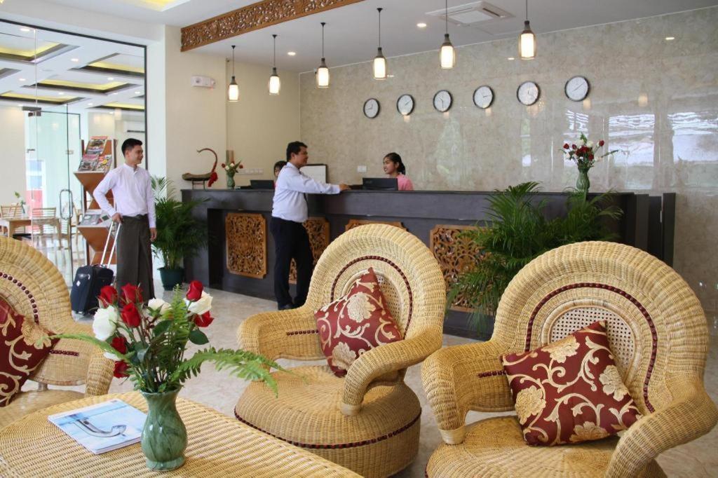 Virati Hotel Янгон Екстер'єр фото
