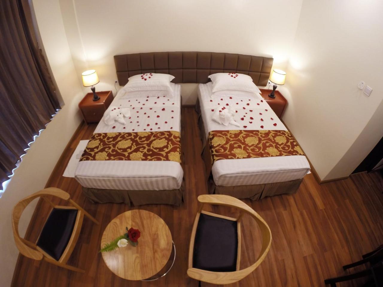 Virati Hotel Янгон Екстер'єр фото