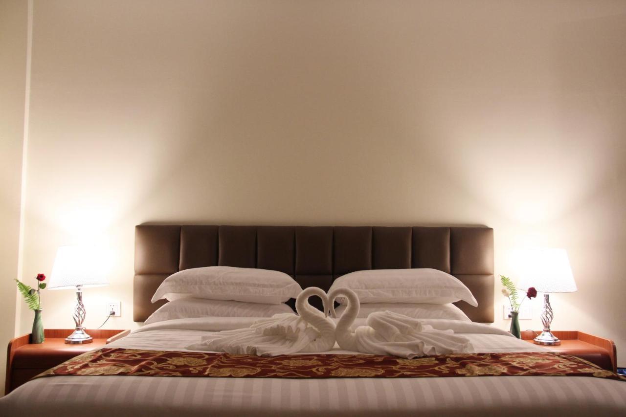 Virati Hotel Янгон Екстер'єр фото