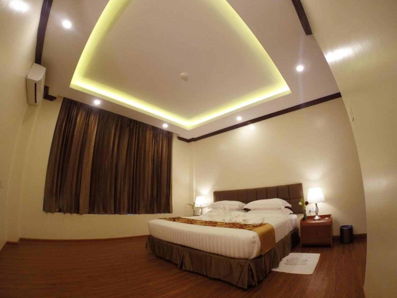 Virati Hotel Янгон Екстер'єр фото